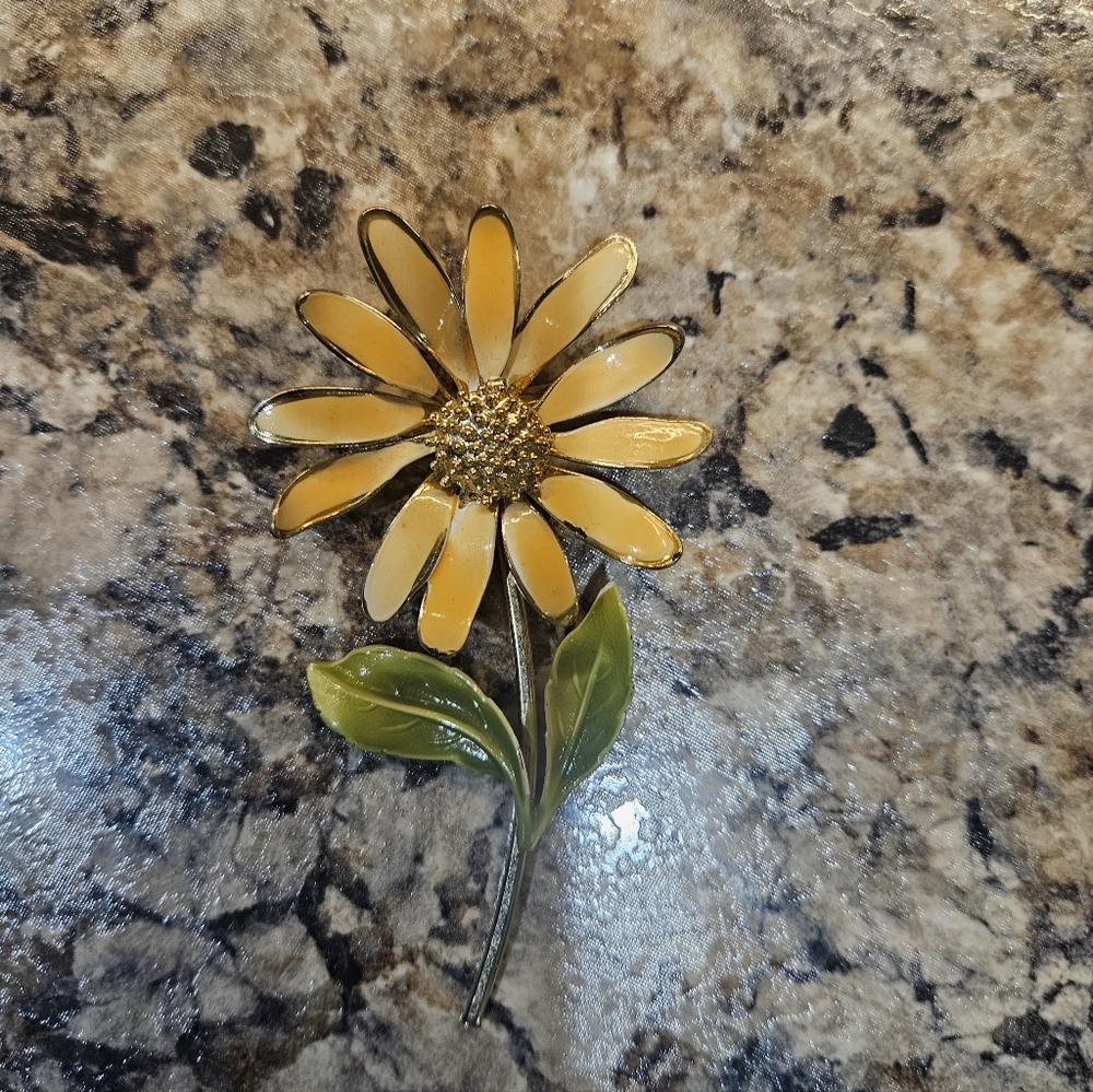 Flower Pin